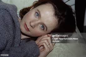 91 Hilary And Jackie Stock Photos, High-Res Pictures, and Images