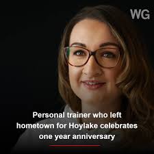 A personal trainer who left her hometown for Hoylake is celebrating one  year in her own studio. READ MORE: https://trib.al/QhBxtbI