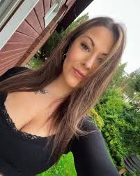 Chubby Big Beautiful Women meet Singles, Seperated, Divorced and Widows