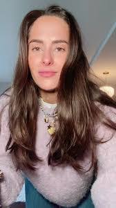 Elizabeth Speracino's Instagram, Twitter & Facebook