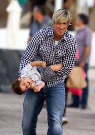 Either way, and regardless of his motivations, we don't expect to see fernando torres being targeted by social media trolls for too much longer, lest they risk the wrath of football's newest swole superstar. Fernando Torres Photos Photos Fernando Torres Out With His Family Fernando Torres Fernando Torres Wife Sports Stars