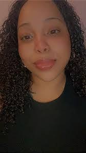 Monique Dennis's Instagram, Twitter & Facebook