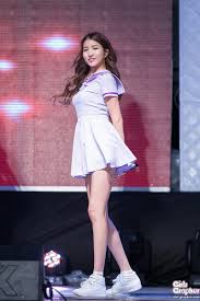 Sedangkan makanan favorit sowon adalah seafood. Sowon Gfriend Profile And Funny Facts Channel K