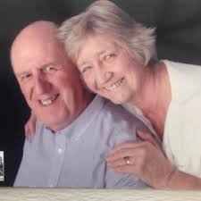 Left-handed people more likely to be left-footed