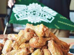 Wendy's is known for having a pretty sassy twitter account, but we didn't expect this from wingstop. Wingstop S Official Twitter Account Had A Thirsty Exchange With A Fan