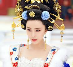 6 bông tuyết không trong sạch của Cbiz: Thái Từ Khôn đặt dấu chấm hết, Phạm  Băng Băng thành 'con cưng quốc tế'