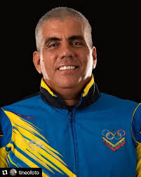 Repost @tineofoto Antonio Saint Aubyn Nació en Cumaná el 10/03/75, viene de  una familia de 3 hermanos. Inició sus estudios en la Escuela “Juan Freites"  y culminó bachillerato en la Normal. Profesor