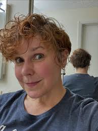 Welcome to my midlife crisis: a.k.a giving myself a curly pixie cut at home  because I was tired of fighting my frizzy, curly bob!