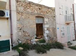 Pagina dedicata a villette indipendenti con spazio esterno per una vacanza in piena libertà. Villa In Vendita A Lampedusa Lampedusa E Linosa Trovit