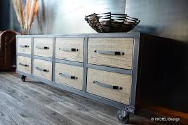 Vissez votre coulisse mobile sur le tiroir (roulette côté dos) dans l'angle inférieur. Meuble De Rangement Bas Industriel 8 Tiroirs A Roulettes Carmenta