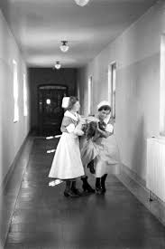 Strangers To Reason Life Inside A Psychiatric Hospital 1938 Pilgrim State Hospital Mental Hospital Psychiatric Hospital