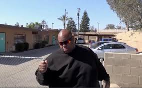 Fist Bump Edp445