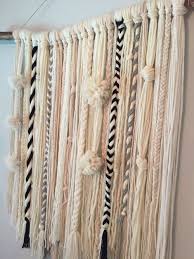 S Media Cache Ak0 Pinimg Com Originals 1d 17 86 1d1786bb3d7beb0c12c2a1be8630e37d Jpg Yarn Wall Art Yarn Wall Hanging Yarn Diy