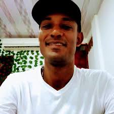 Justicia deberá haber, sino la exigiremos. Estos prófugos de la ley deberán  pagar por todo lo que han hecho contra los colombianos.