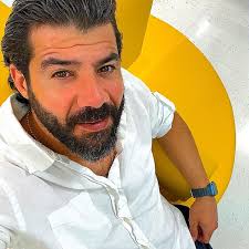 انقلاب خزان زيت من على قاطرة كانت تقله على طريق عين الحور البرجين في إقليم  الخروب مما ادى الى تسرب الزيت بكثافة على الطريق ..