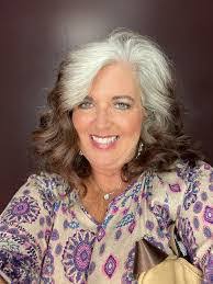 Paulette Messer's Instagram, Twitter & Facebook