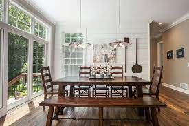 The popular shabby chic style is very cottagey. 30 Cottage Style Dining Room Ideas Photos Home Stratosphere