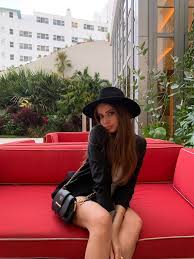 Xenia Tchoumitcheva All I Want For Christmas Is A Sunny And Warm Place Facebook Page Https Www Facebook Com Xen Xenia Tchoumitcheva Xenia Lisa Morales
