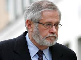 Ex-HealthSouth head gives students advice