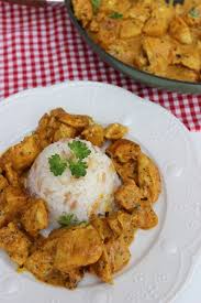 Hahnchen Ananas Curry In 2020 Hahnchen Ananas Curry Lebensmittel Essen Essen