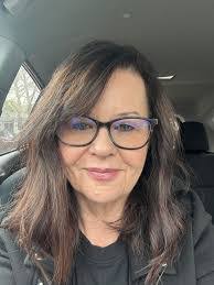 Angela Wayman's Instagram, Twitter & Facebook