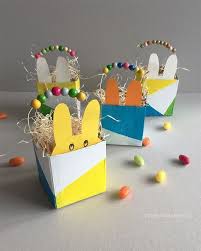 Wo Versteckt Sich Der Osterhase Im Osterkorbchen Basteln Upcycling Ostern Mit Kindern Di Osterkorb Basteln Osterkorb Basteln Kinder Osterkorbchen Basteln