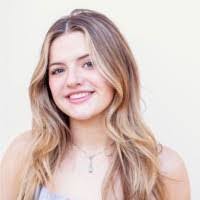 Annabelle Cooley's Instagram, Twitter & Facebook