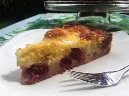 Wenn ich in letzter zeit etwas besonders gut kann, dann ist es. Besser Als Kasekuchen Blitzrezept Mit Kirschen Und Schmand Saftig Und Fruchtig Mama Und Die Matschhose