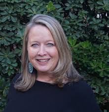 Beth Jepson's Instagram, Twitter & Facebook