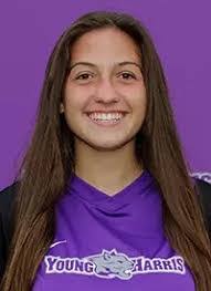 Kerri Hensley's Instagram, Twitter & Facebook