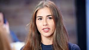 Silvesterparty 2024 in Berlin: Sarah Engels im Interview