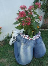 Obiecte De Gradina Din Ciment Si Haine Vechi Cement Cloth Garden Ornaments 3 Garden Art Diy Diy Garden Garden Art