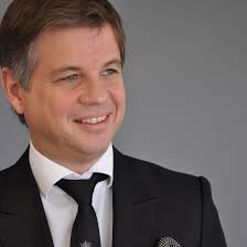 Robert Sandmann gibt alle Ämter ab