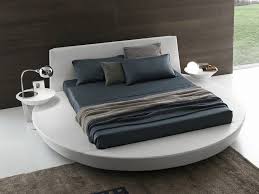 Il contenitore sotto il letto è perfetto per sistemare la biancheria, ma si può utilizzare anche per tenere in ordine gli. Letto Contenitore Matrimoniale Rotondo Zero Size By Presotto Industrie Mobili Design Pieran Letti Rotondi Camera Da Letto Arredamento Camera Da Letto Moderna