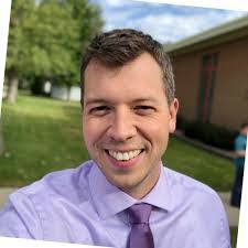 Eric Dollarhide's Instagram, Twitter & Facebook