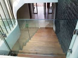 The munchkin extending xl safety gate: Image Result For Glass Stair Child Gates Escadas De Vidro Grades De Seguranca Escadas
