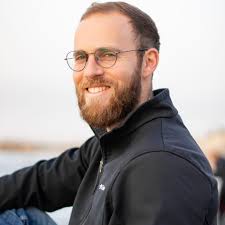 אהלן חברים, אני עילי בן 26 *ואני מחפש 5 אנשים שירצו לקחת חלק איתי בתהליך  רגשי ועמוק* אני כרגע בשלבי הפרקטיקום בקורס האימון הרגשי ואשמח לתרגל יחד  איתכם🙏 מה זה אומר בפועל? *