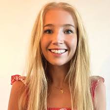 Laura Homann's Instagram, Twitter & Facebook