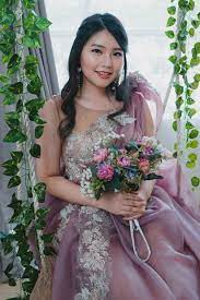 Surat@onefotostudio.com © copyright 2021 one foto studio. Kebaya Maupun Gaun Pernikahan Berikut Rekomendasi Tempat Sewa Baju Pengantin Terpercaya Bridestory Blog