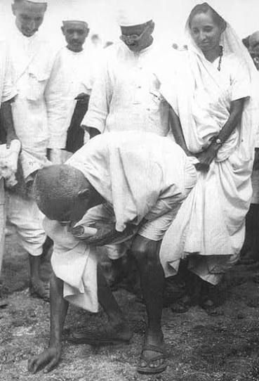 Dandi March 1930