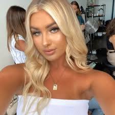 ella kemp (@itsellakemp)