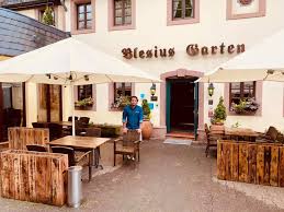 Fühlen sie sich im behaglichen landhausflair unseres hauses wie zu hause. Blesius Garten Brewery Trier Germany 71 Reviews 1 286 Photos Facebook