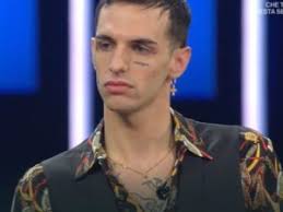 Nuovo album swing per achille lauro. Achille Lauro Bloccato Rinchiuso Da 20 Giorni Poi La Grande Notizia