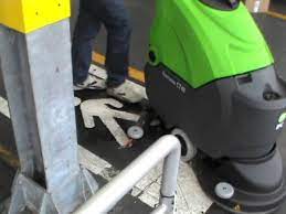 Its compact design makes it suitable for floor cleaning in environments such as hospitals, offices and schools. Ipc Gansow Ct40 Youtube