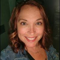 Beth Purcell's Instagram, Twitter & Facebook