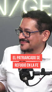 Enrique Naveda conversa con Antonio Romero y Fernando Bermejo sobre la ley  de competencia, expectativas, prohibiciones y proyecciones. Déjanos saber  qué piensas sobre esta ley en los comentarios. 🧑‍⚖️📷Escucha el episodio  completo: