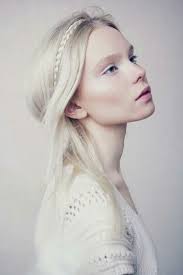 Muse White Hair White Hair Girl Platinum Silver Hair Albino Albinism Achromia Pale Skin White Pale Lange Graue Haare Coole Frisuren Haarfarbe Blond
