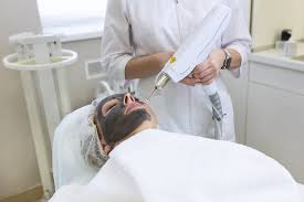 Skin specialist in sabah, malaysia dr melinda tong. 13 Best Dermatologists In Singapore For Better Skin 2021