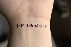 52 Tolle Ideen Und Bilder Zum Thema Tattoo Schriften Handgelenk Tattoo Schrift Handgelenk Tattoo Schrift Bff Tattoos