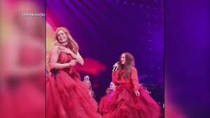 My first time performing medicine live. Jennifer Lopez Sings Duet To Limitless With Her 11 Year Old Daughter Video Abc News